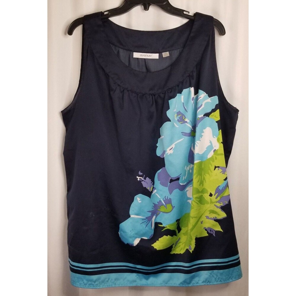 Avenue Women's Top Floral Lightweight Sleeveless Scoop Neck Classic Size 22/24